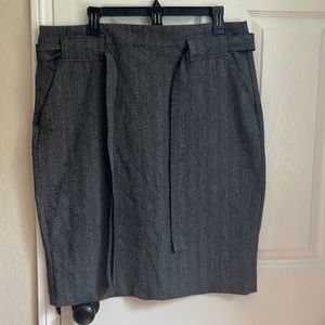 Banana Republic Factory Gray Herringbone Knit Fabric Belted Skirt, Size 14